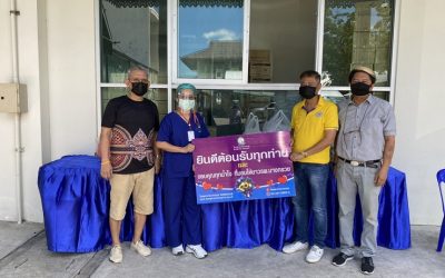 31 พฤษภาคม 2564  ขอขอบพระคุณ ร้านเอลิน และ ร้านหมูตุ๋น 3 สหาย ได้มอบ อาหาร จำนวน 160 กล่อง ให้กับโรงพยาบาลบางกรวยเพื่อเป็นกำลังใจในการทำงานของแพทย์พยาบาลและเจ้าหน้าที่  โรงพยาบาลบางกรวยขอขอบพระคุณเป็นอย่างสูงมา ณ.ที่นี้ด้วยค่ะ